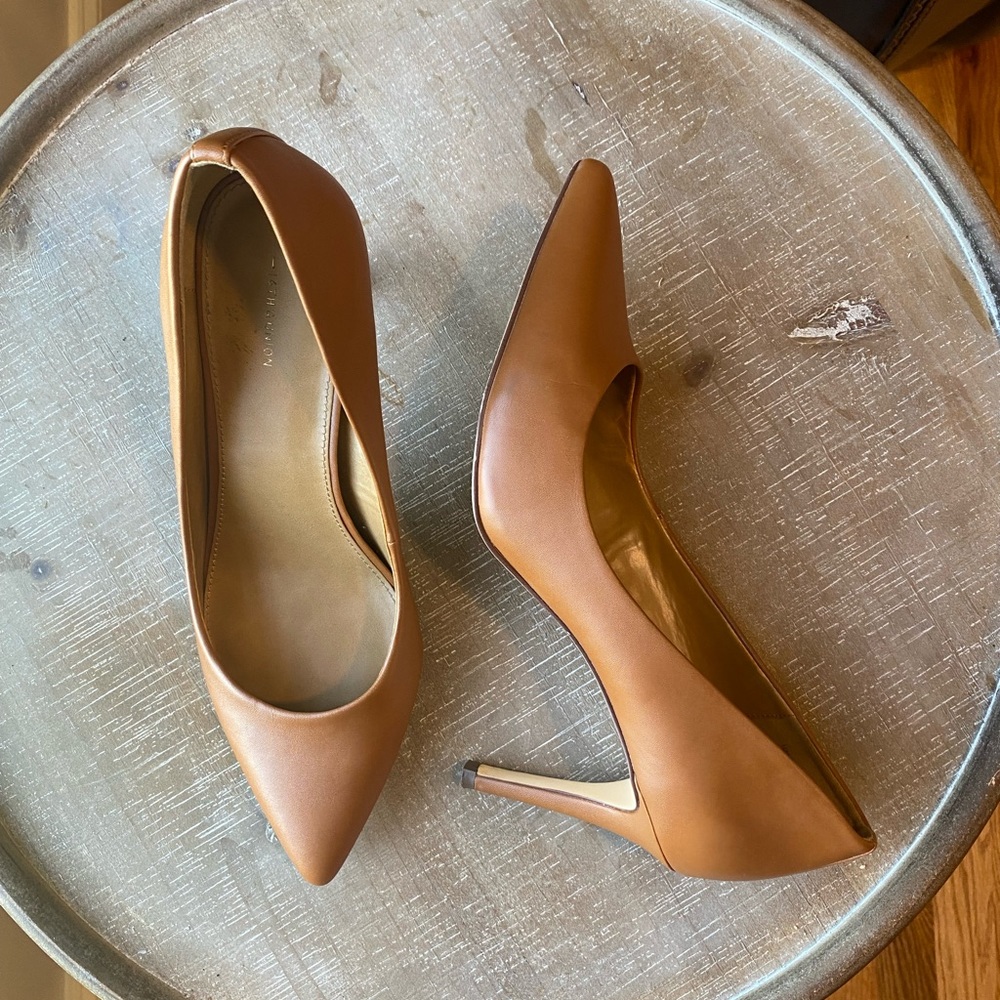 heels - Picture 2 of 2